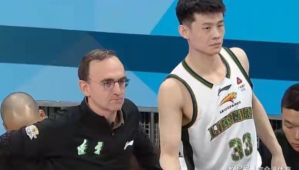 B体育app下载-CBA排名大调整，广东大胜冲第一，辽宁连败第八都困难